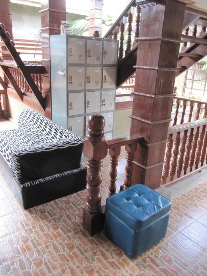 Lux Pillow Hostel Hpa-an Exteriör bild